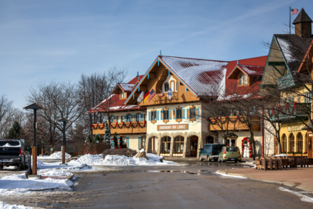 Bavarian_Inn_Lodge,_Frankenmuth,_Michigan,_2015-01-11_01aa