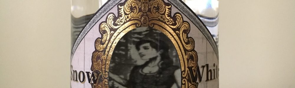 Snow-White-Gin-e1541449083846